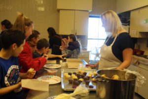 kitchen workshop with cupcakes